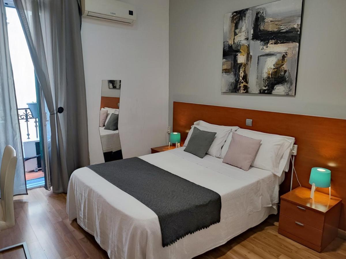 Hostal Cervantes Madrid Dış mekan fotoğraf