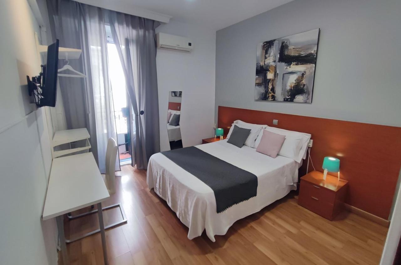 Hostal Cervantes Madrid Dış mekan fotoğraf