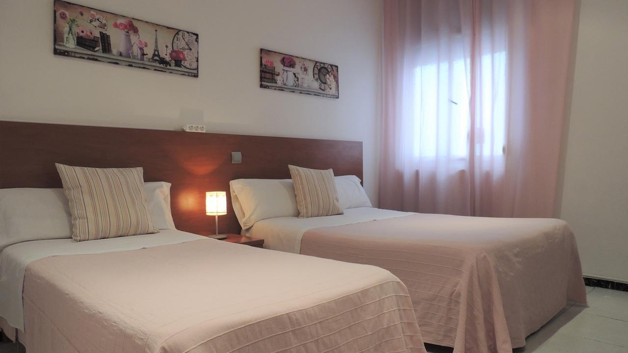 Hostal Cervantes Madrid Dış mekan fotoğraf