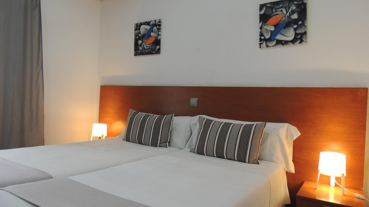 Hostal Cervantes Madrid Dış mekan fotoğraf